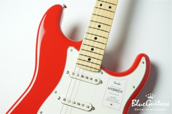 Made in Japan Hybrid II Stratocaster - Modena Red
